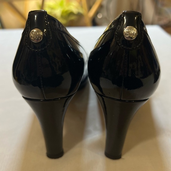 Stuart weitzman black leather pumps size 6 peep toe heel - Picture 2 of 8